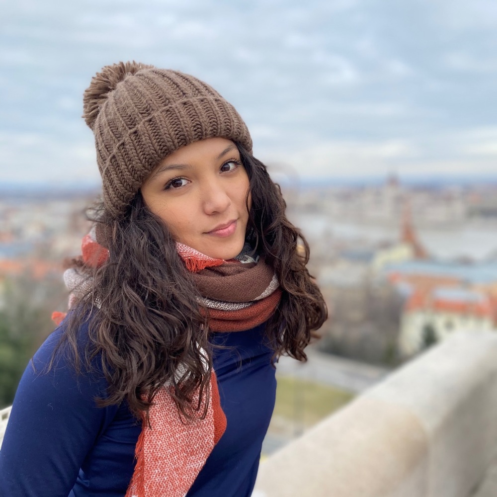 Meet your Posher, Ciera